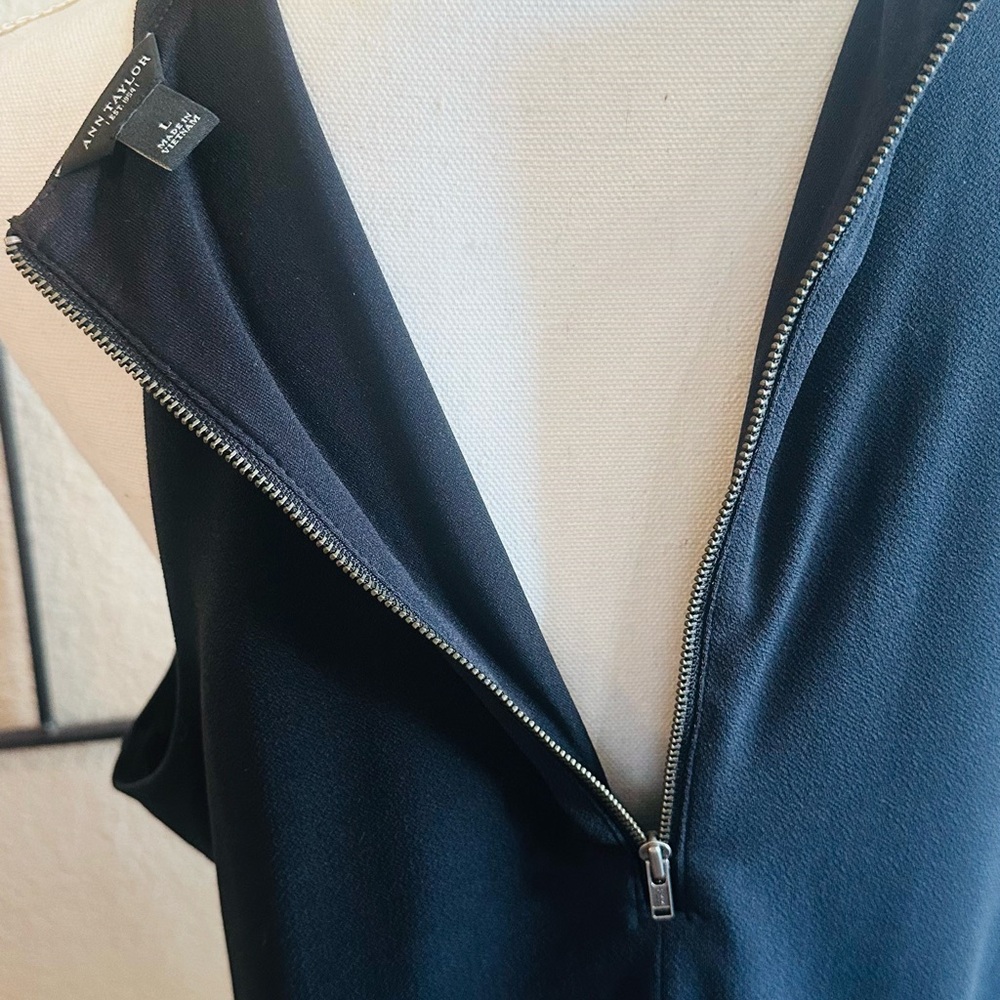 Ann Taylor Black Relaxed Tank Top - Picture 5 of 6